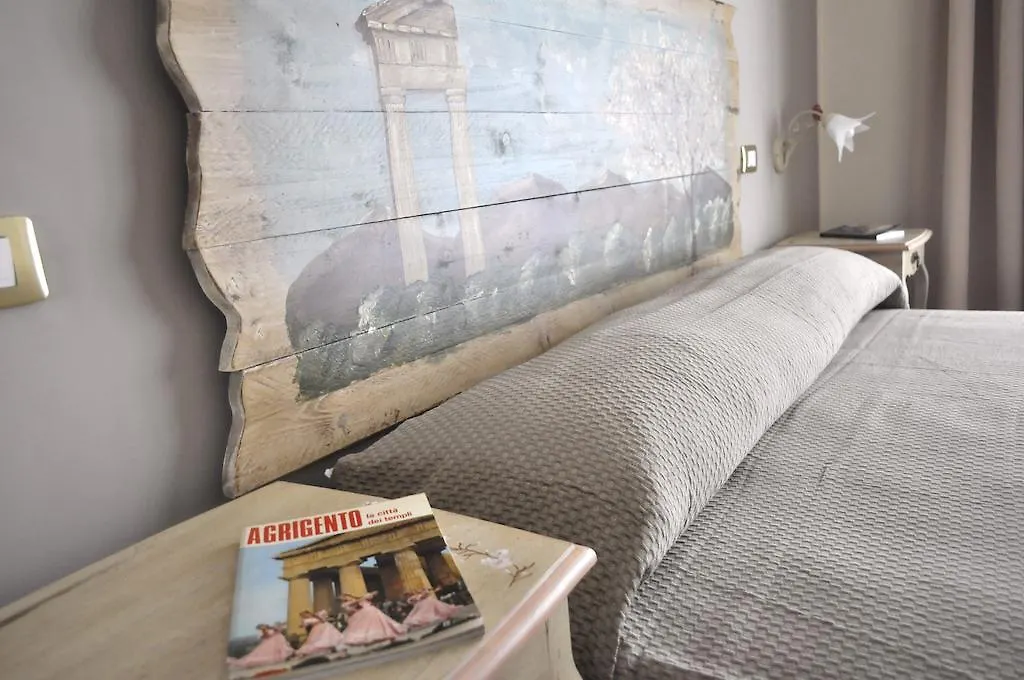 *** Bed & Breakfast Stupor Mundi Bed And Breakfast Palermo Italy